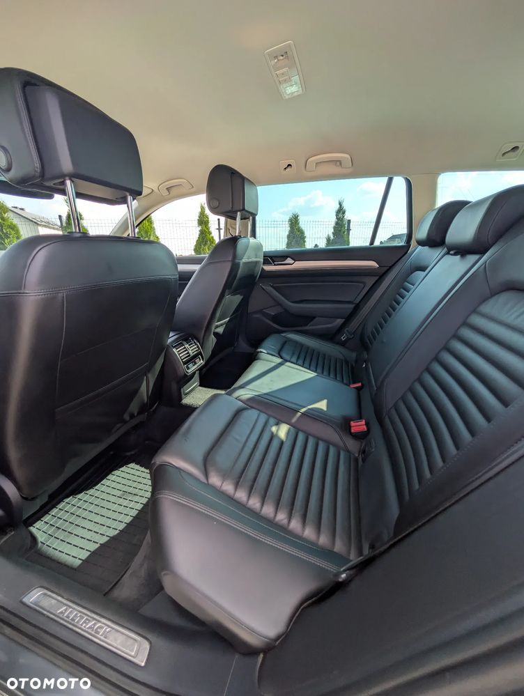 Volkswagen Passat 2.0 TDI BMT 4Mot Highline DSG - 13