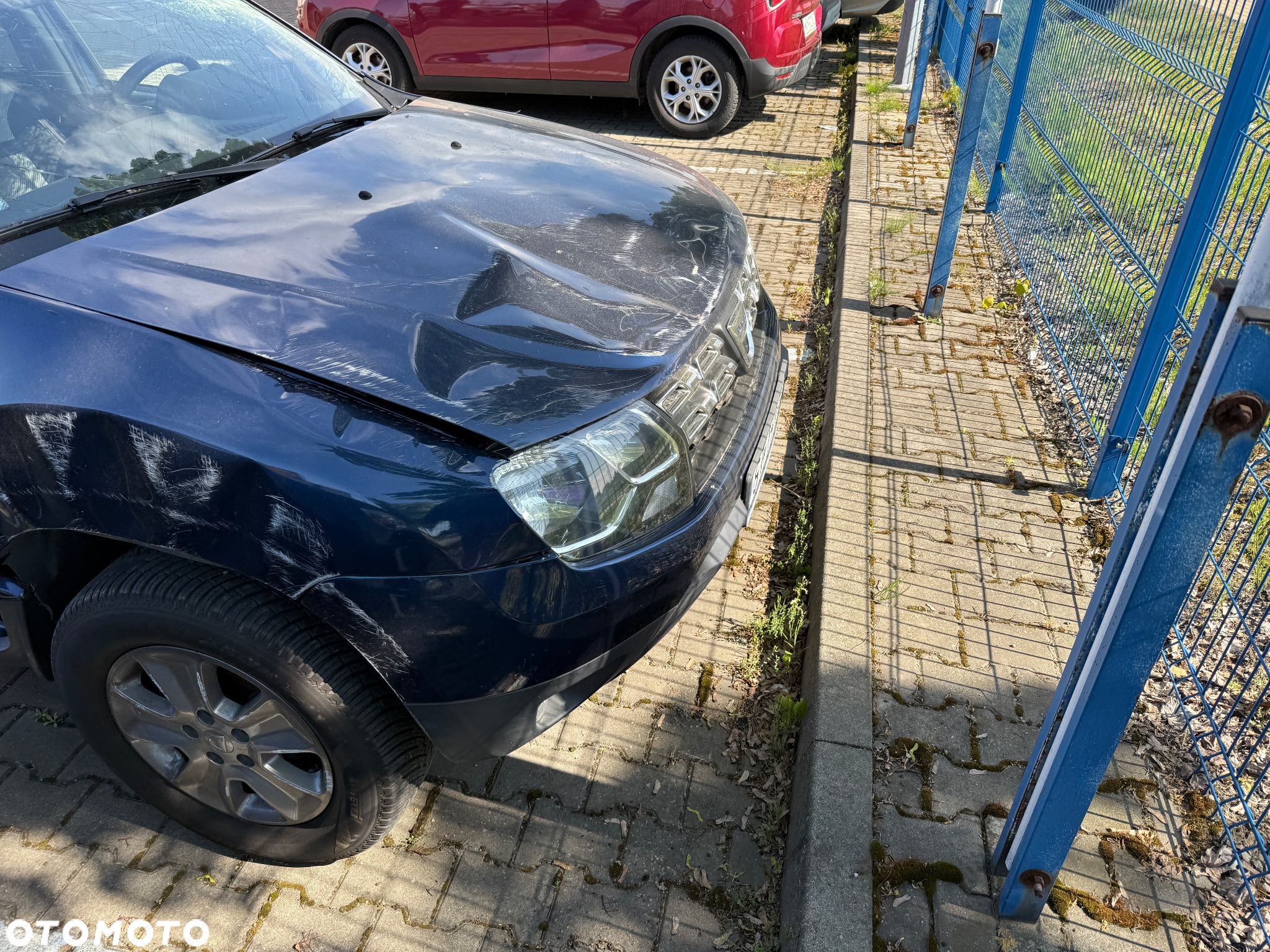 Dacia Duster 1.6 SCe Laureate S&S - 11