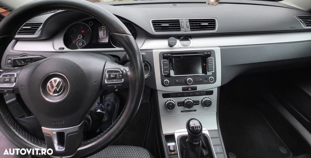 Volkswagen Passat 1.6 TDI BlueMotion - 25