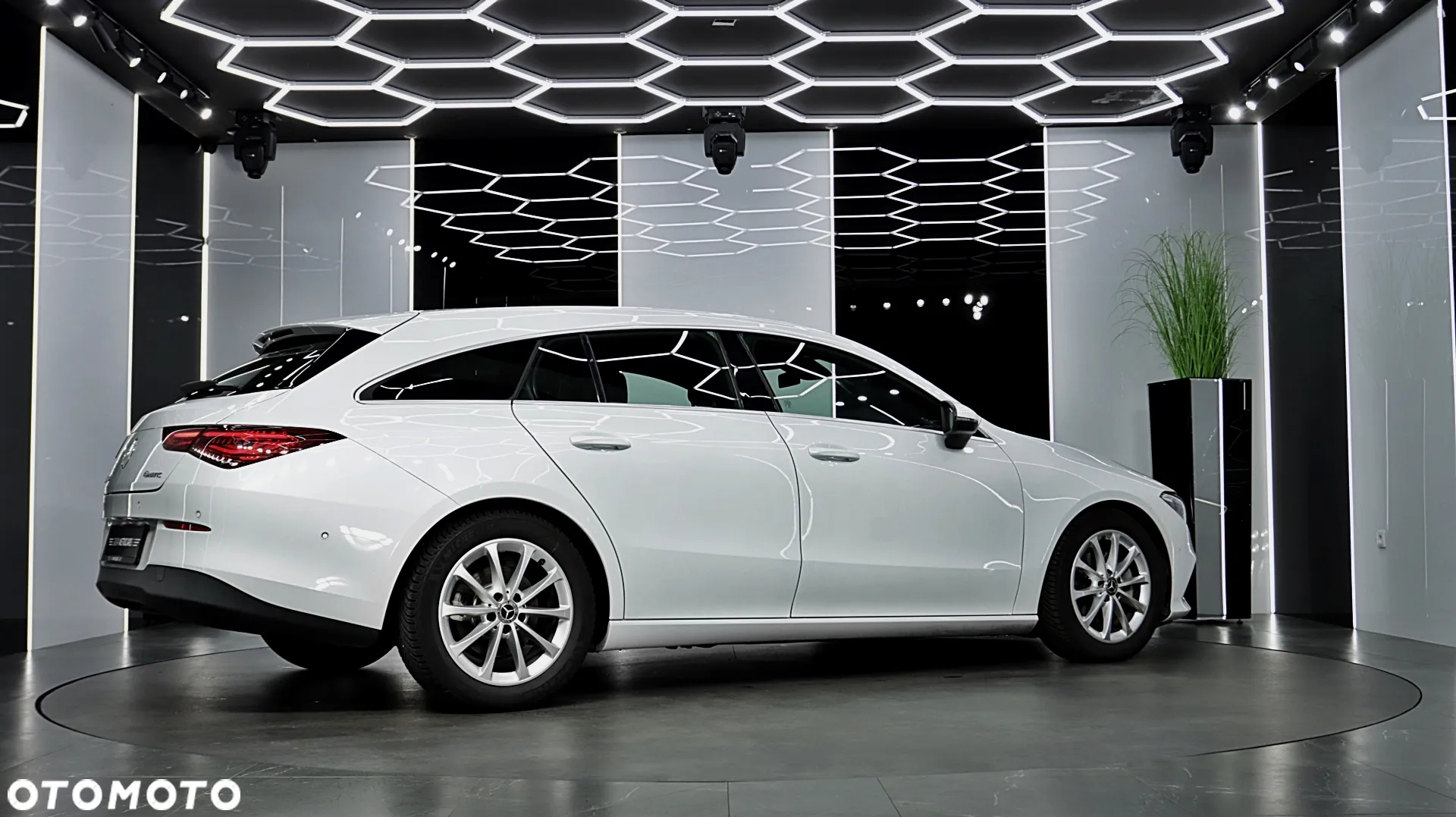 Mercedes-Benz CLA 200 d 4-Matic 8G-DCT - 10