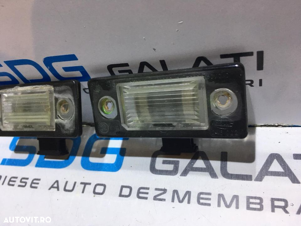 Set Lampa / Lampi Iluminare Numar Inmatriculare Skoda Fabia 1 2001 - 2007 Cod Piesa : 6Y0 943 021 / 6Y0943021 - 3