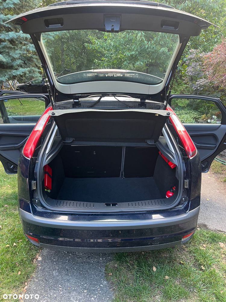 Ford Focus 1.4 Ambiente - 16