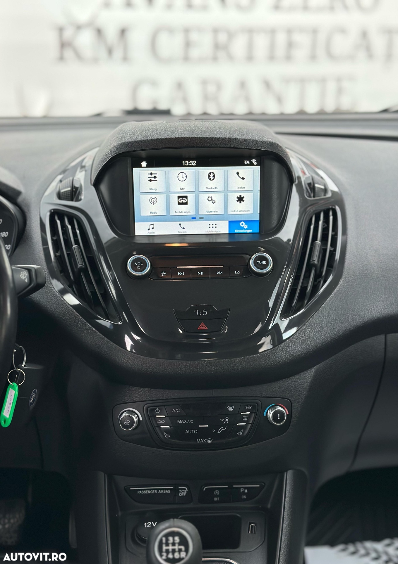 Ford Tourneo Courier - 19