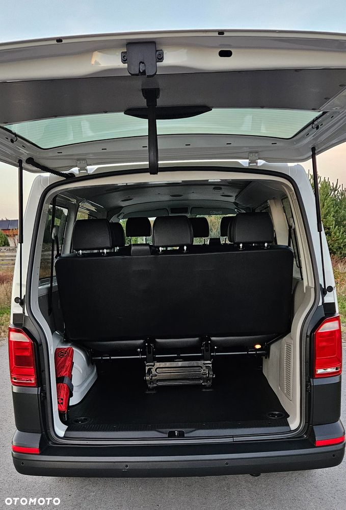 Volkswagen Transporter - 28