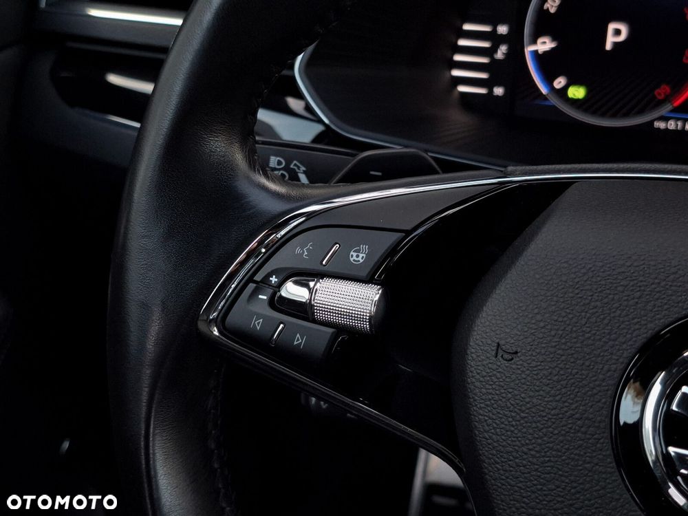 Skoda Superb 2.0 TDI SCR L&K DSG - 21