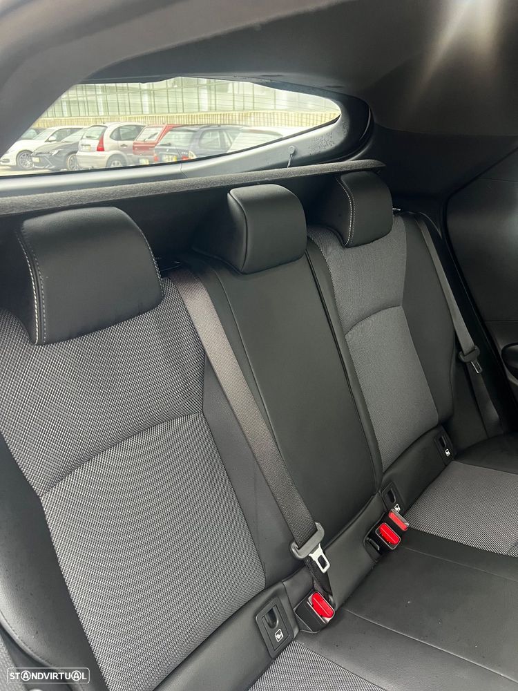 Toyota C-HR 1.8 Hybrid Lounge - 14