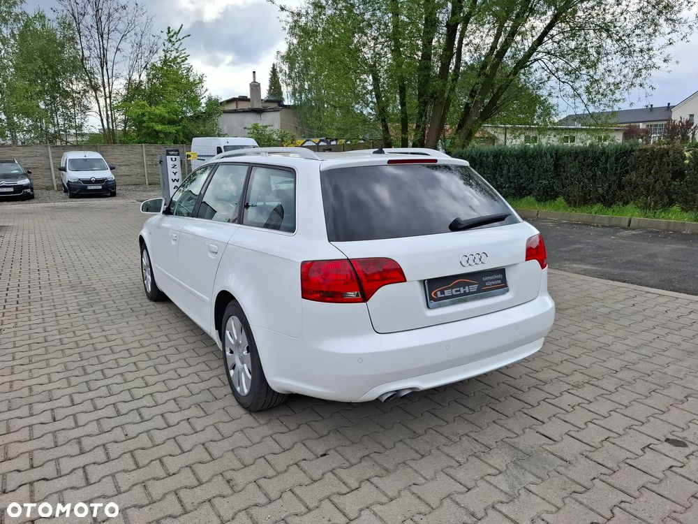 Audi A4 Avant 2.0 TDI - 25