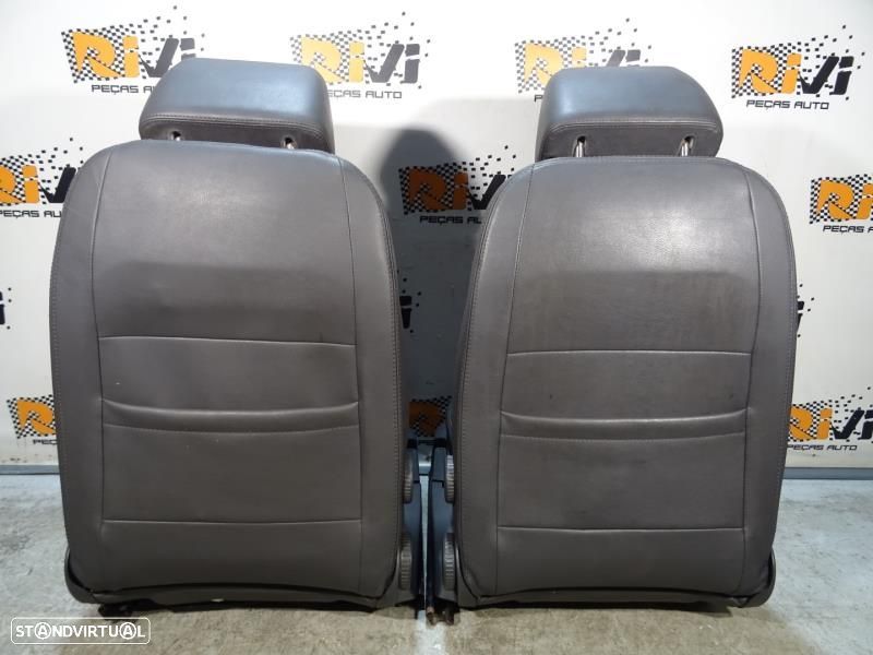 Bancos Frontais Volkswagen Jetta 3 em Pele - 7