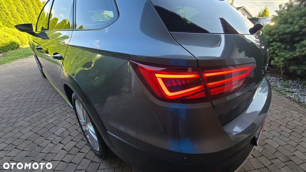 Seat Leon 1.8 TSI Start&Stop DSG XCELLENCE - 17