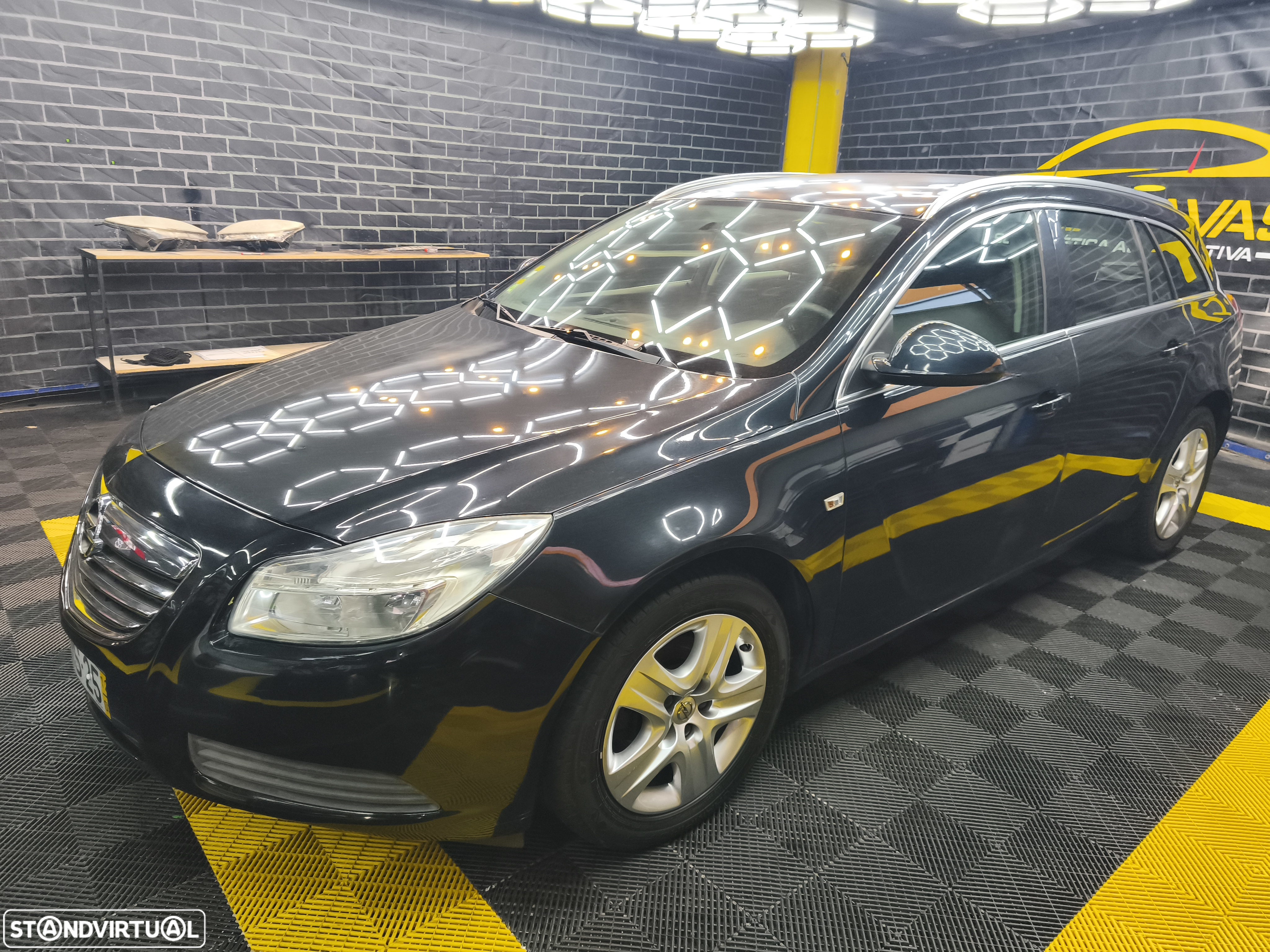 Opel Insignia Sports Tourer 2.0 CDTi Cosmo ecoFLEX - 2