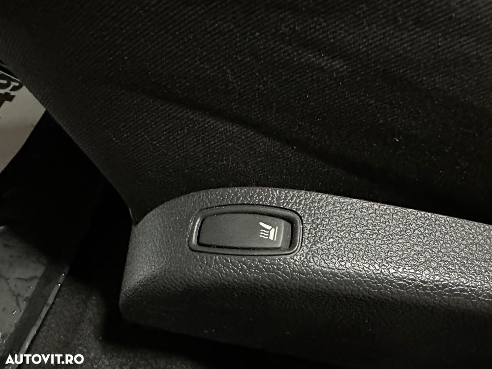 Dacia Duster 1.6 16V 105 4x2 Laureate - 10