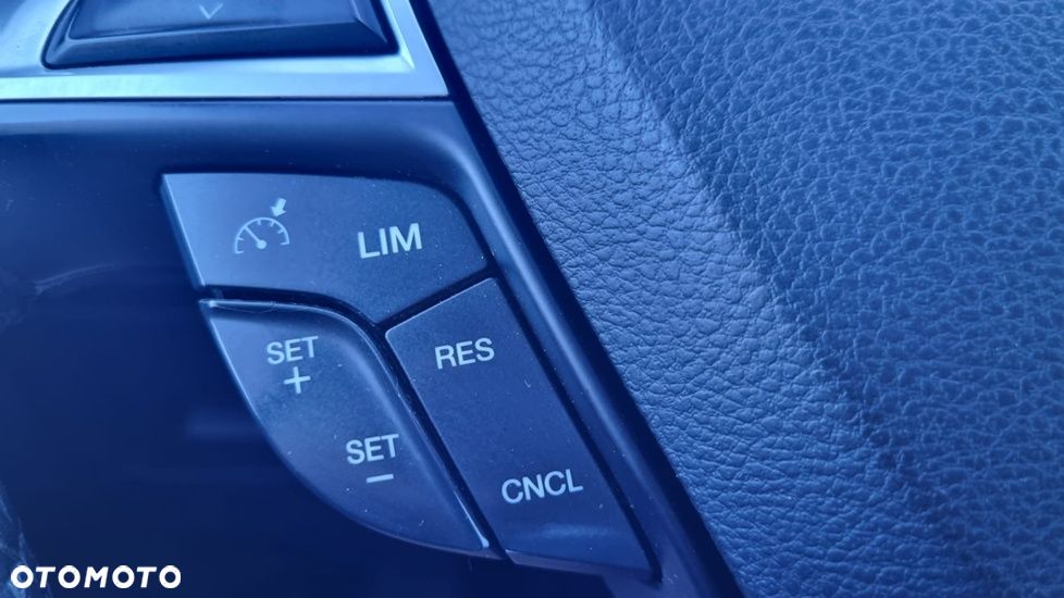 Ford S-Max 2.0 TDCi Titanium - 18