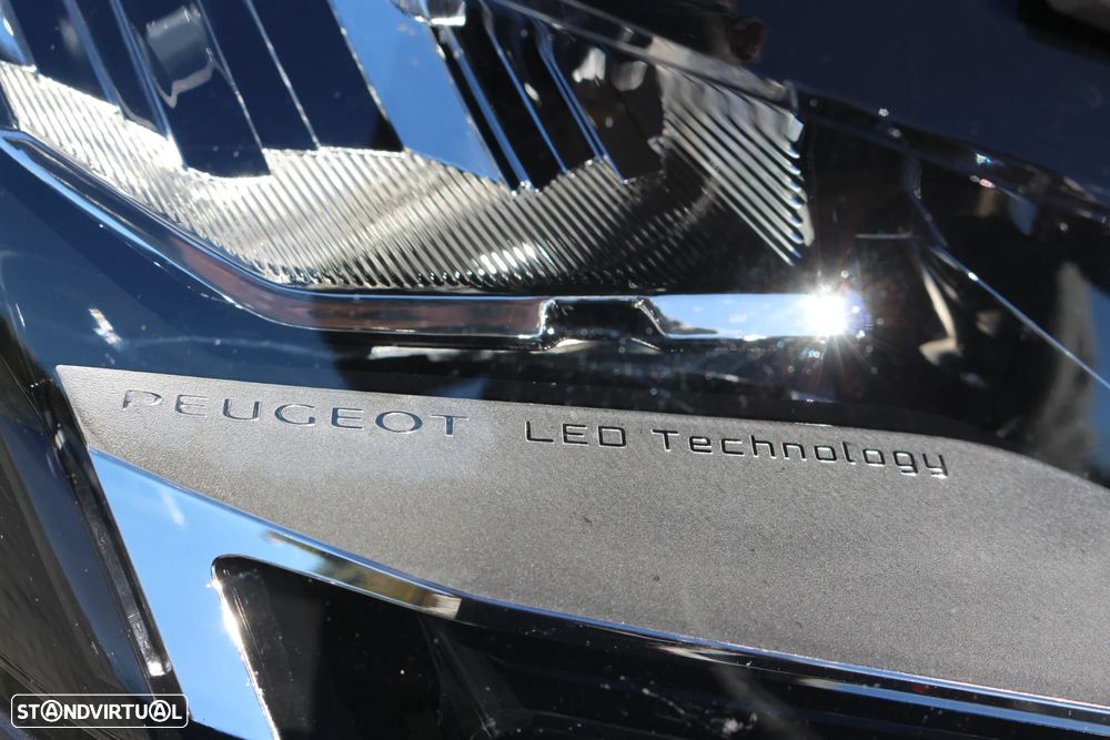 Peugeot 3008 1.6 Hybrid Allure Pack e-EAT8 - 8