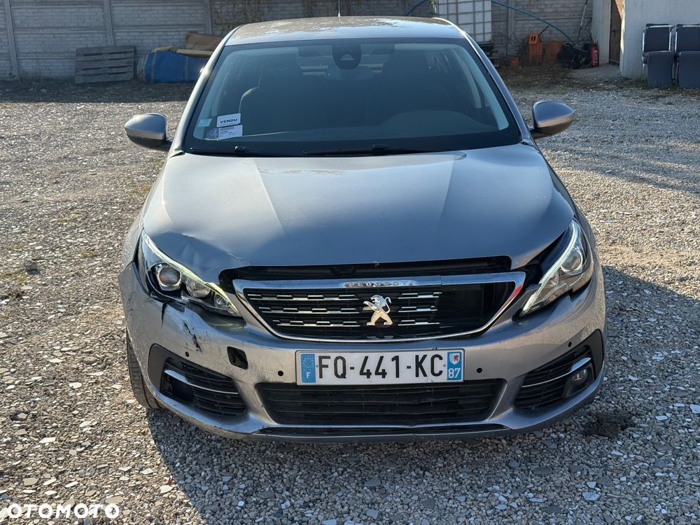 Peugeot 308 2020 photo 2