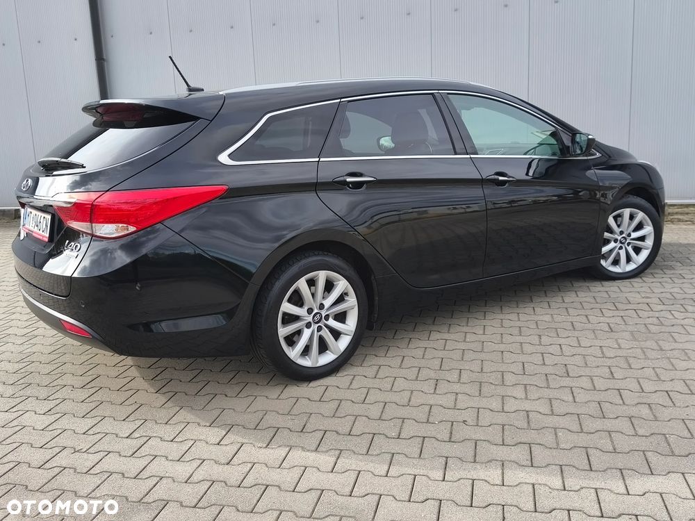 Hyundai i40 1.7 CRDi Comfort + - 24