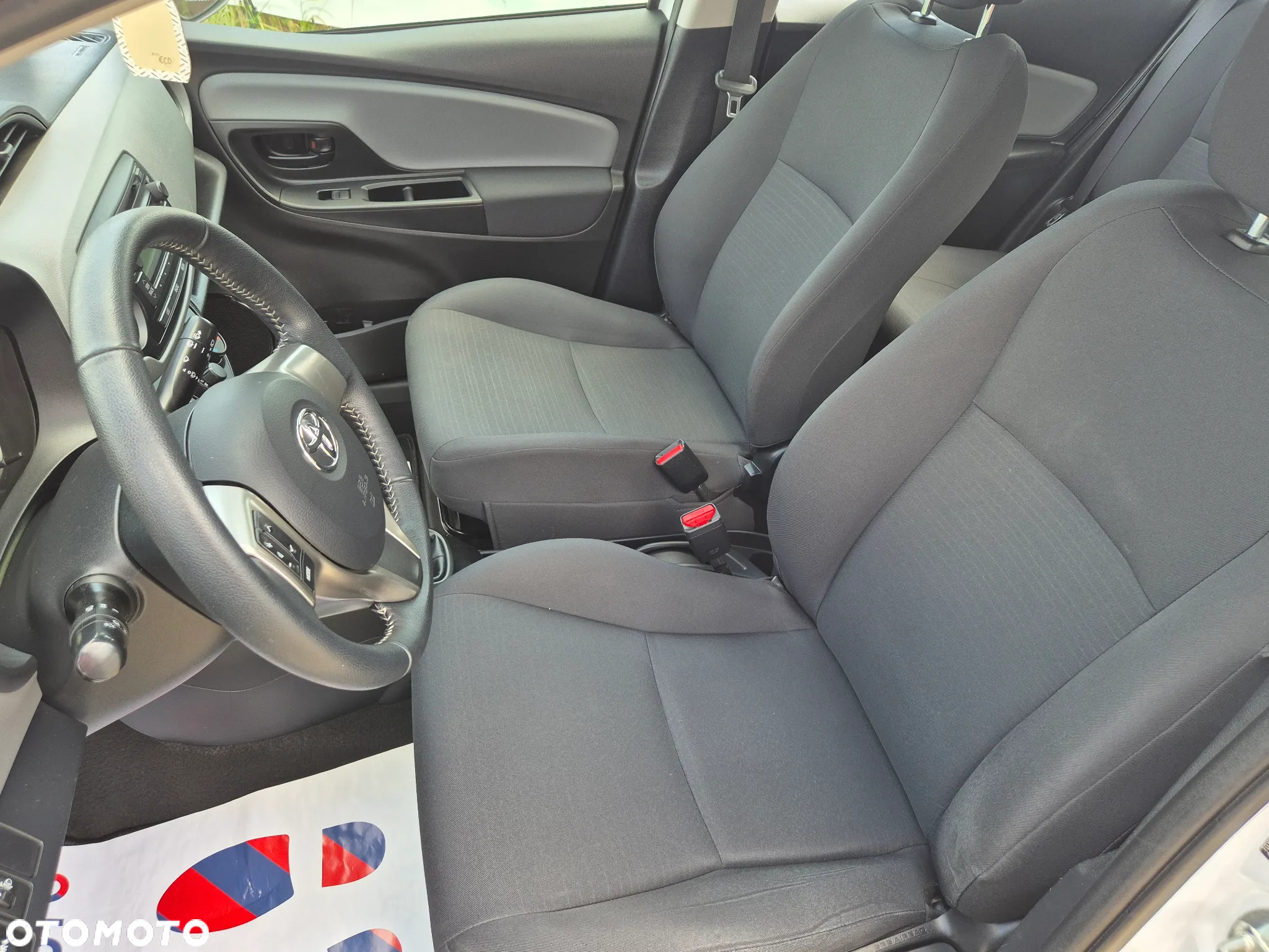 Toyota Yaris 1.0 Active - 26