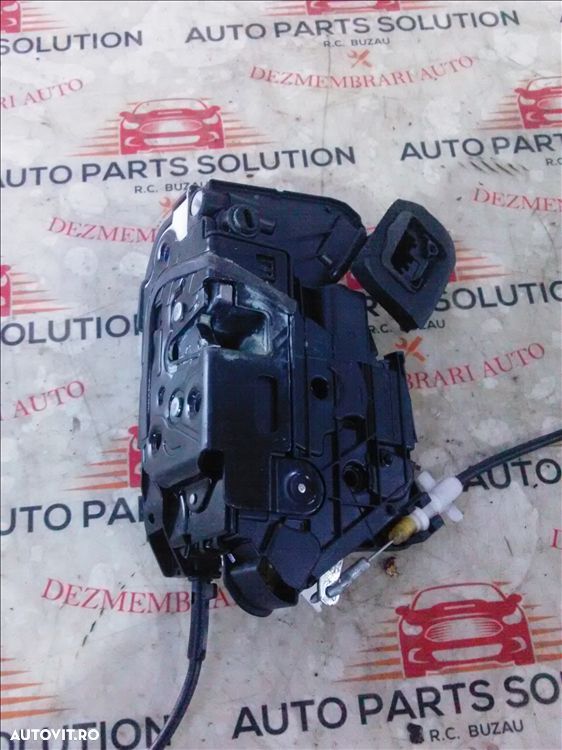 broasca usa stanga spate skoda octavia 3 - 1