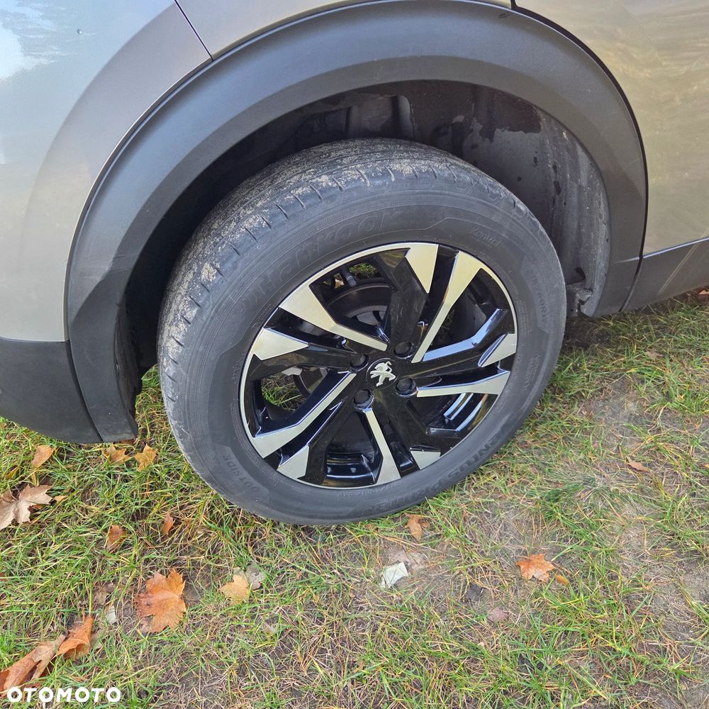 Peugeot 2008 PureTech 100 Allure - 36