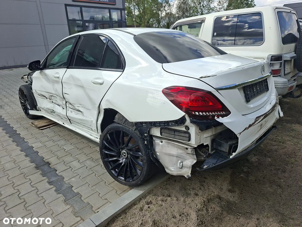 Mercedes-Benz Klasa C 300 d 9G-TRONIC Exclusive - 4