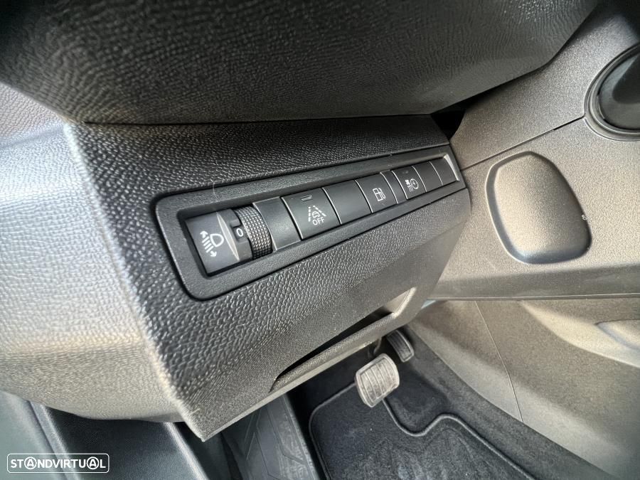 Peugeot 3008 1.6 Hybrid Allure e-EAT8 - 20