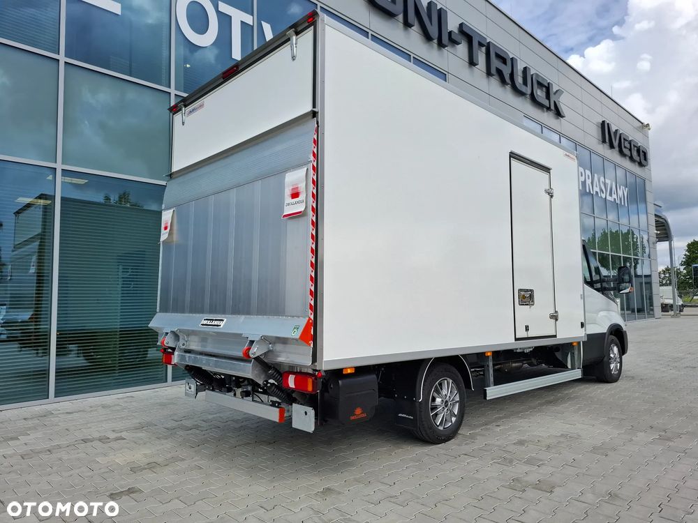 Iveco Z WINDĄ W SUPER CENIE CZEKA NA CIEBIE!!!!!!!!!!!!!! TWÓJ MOCNY PARTNER W BIZNESIE - 15