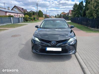 Toyota Camry 2.5 Hybrid Prestige CVT - 2