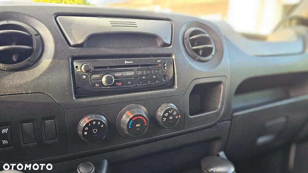 Renault Master - 15