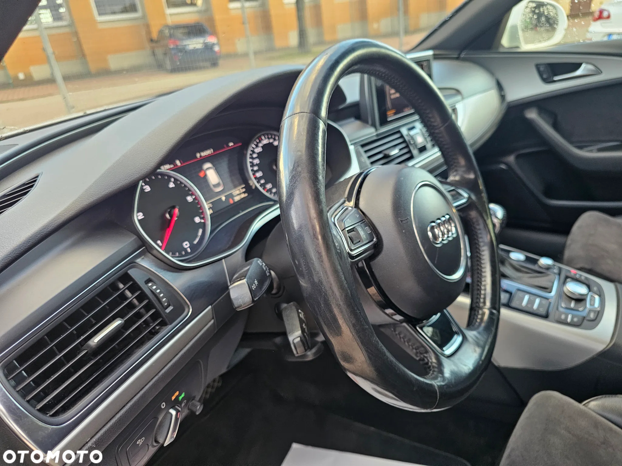 Audi A6 Avant 2.0 TDI Multitronic - 11