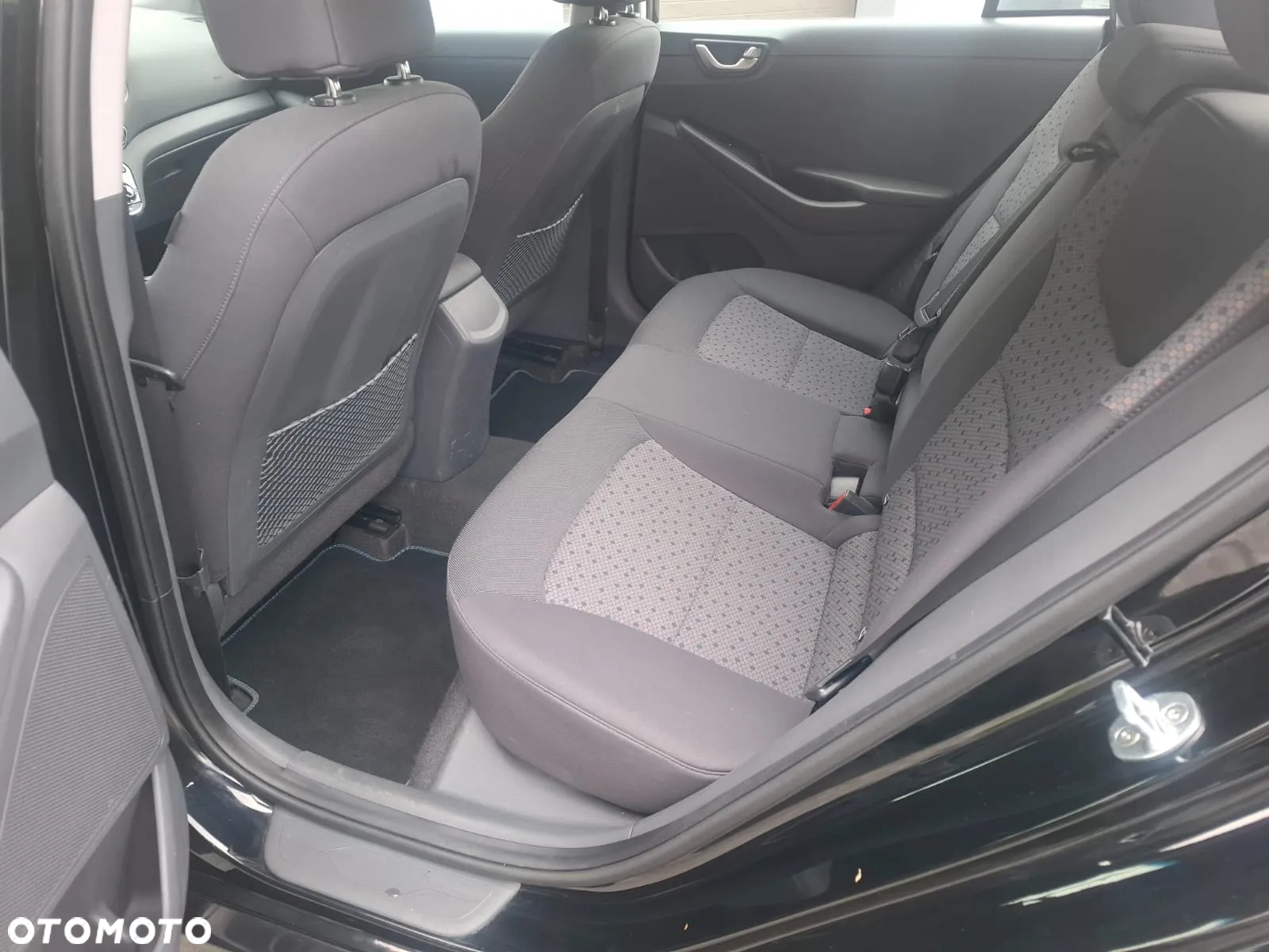 Hyundai IONIQ electric Premium - 6