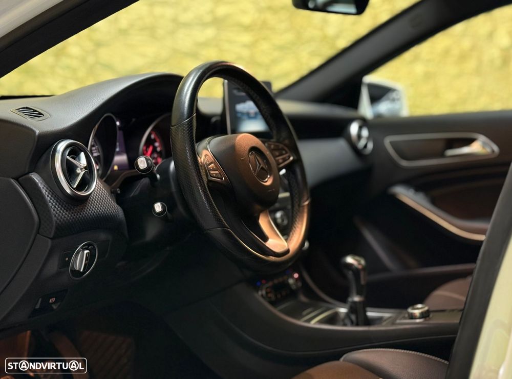 Mercedes-Benz A 180 CDI BE Urban - 13