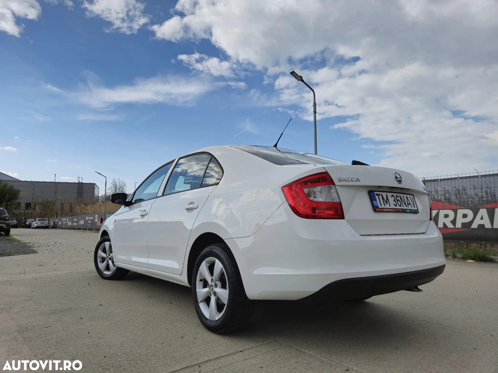 Skoda RAPID 1.6 TDI Ambition - 4