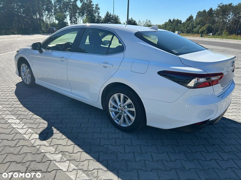 Toyota Camry 2.5 Hybrid Comfort CVT - 5