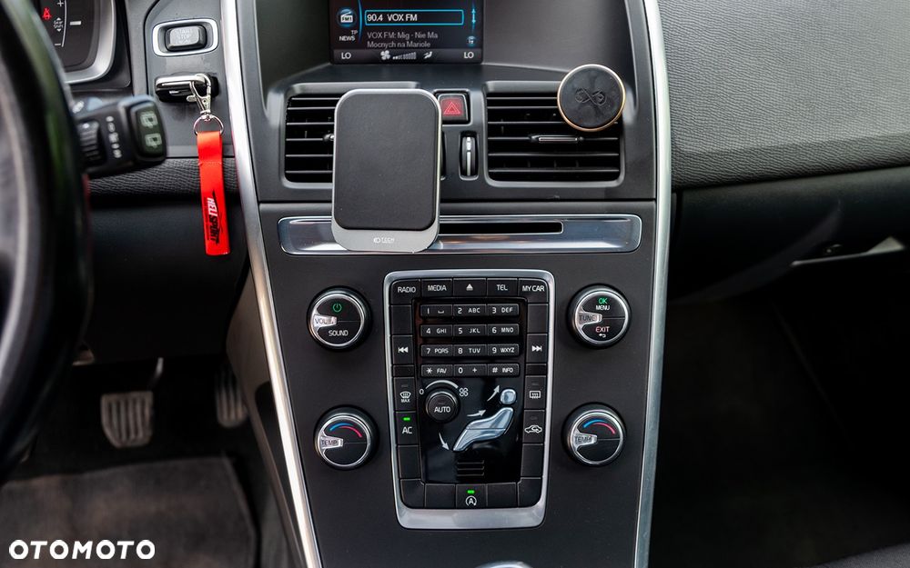 Volvo XC 60 D4 Drive-E Ocean Race - 24