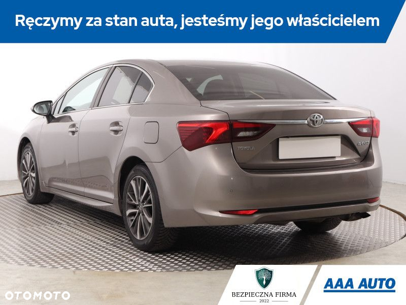 Toyota Avensis - 5