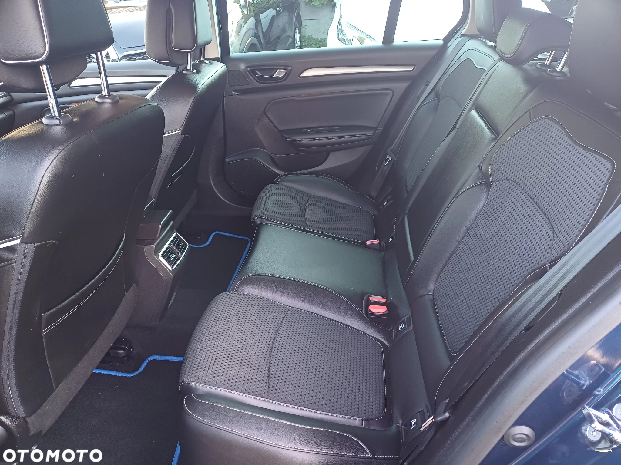 Renault Megane Grandtour ENERGY TCe 130 BOSE EDITION - 16