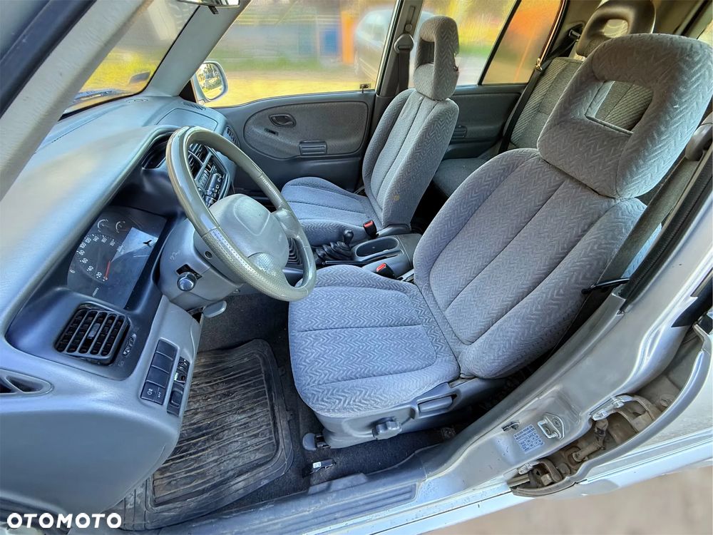 Suzuki Grand Vitara 2.0 TD Comfort Limited - 5