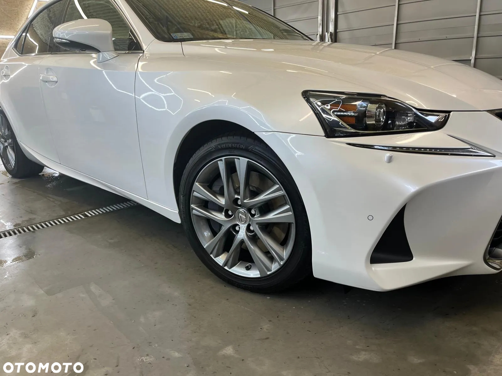 Lexus IS 200t / 300 Elegance - 6