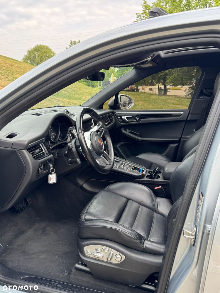 Porsche Macan Standard - 18
