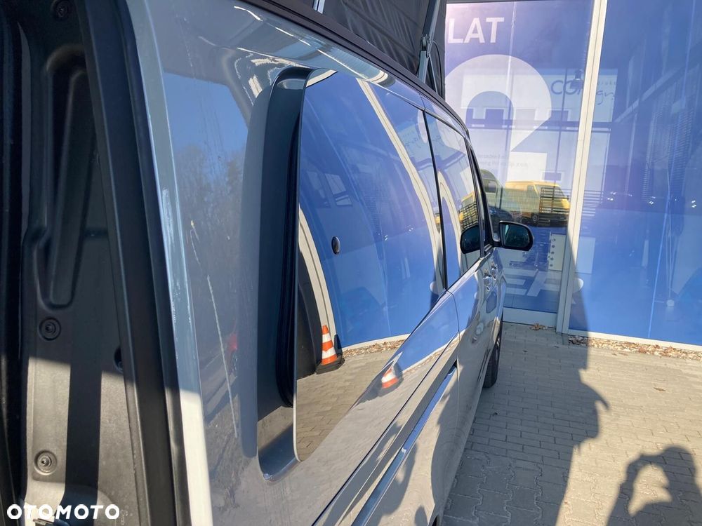 Mercedes-Benz Klasa V - 17