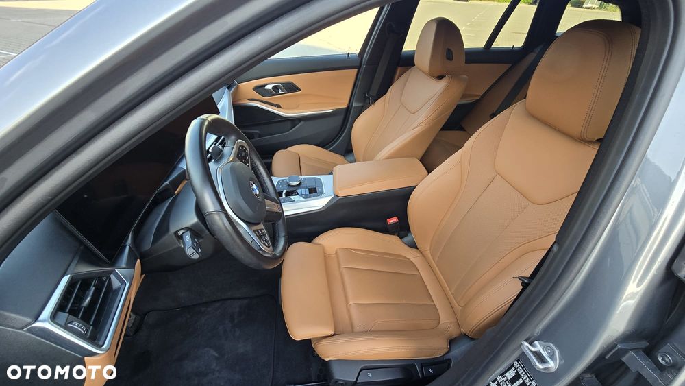 BMW Seria 3 320d xDrive mHEV M Sport - 17