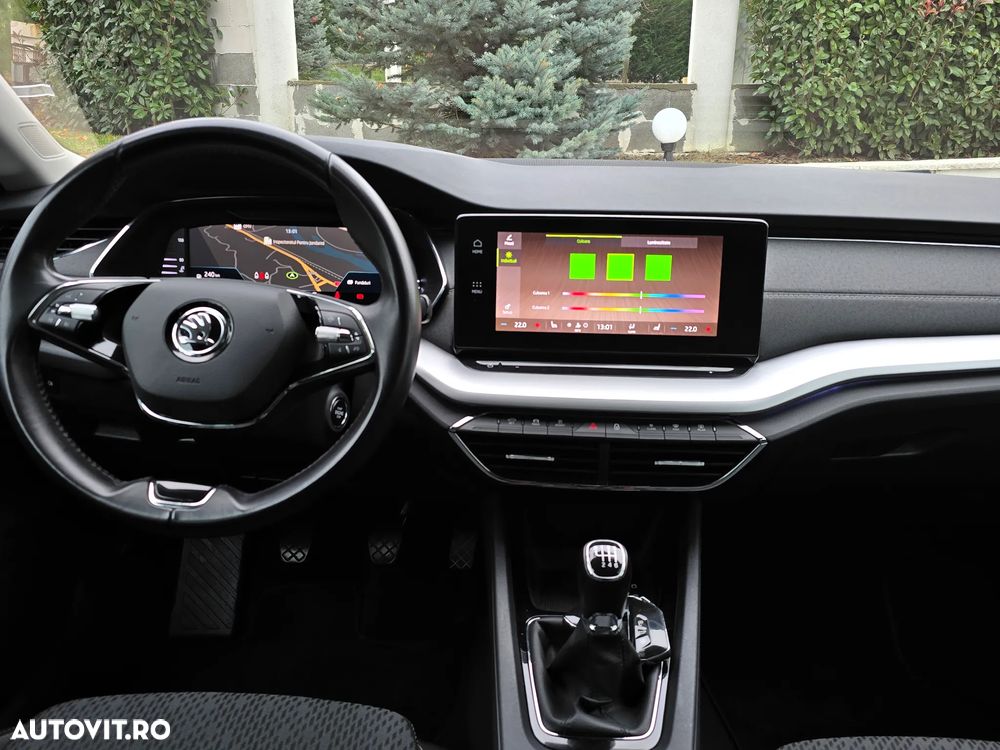 Skoda Octavia 2.0 TDI Premium Edition - 11