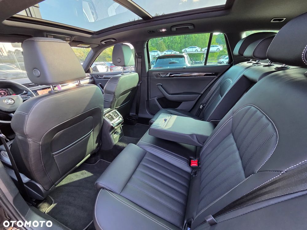 Skoda Superb 2.0 TSI 4x4 L&K DSG - 32