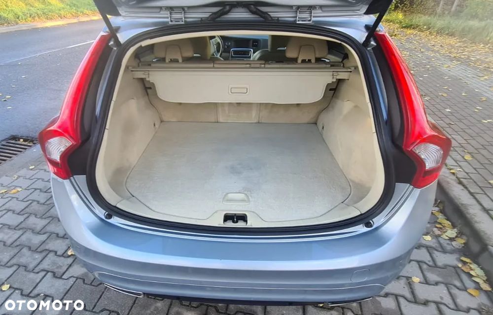 Volvo V60 D4 Geartronic Kinetic - 6