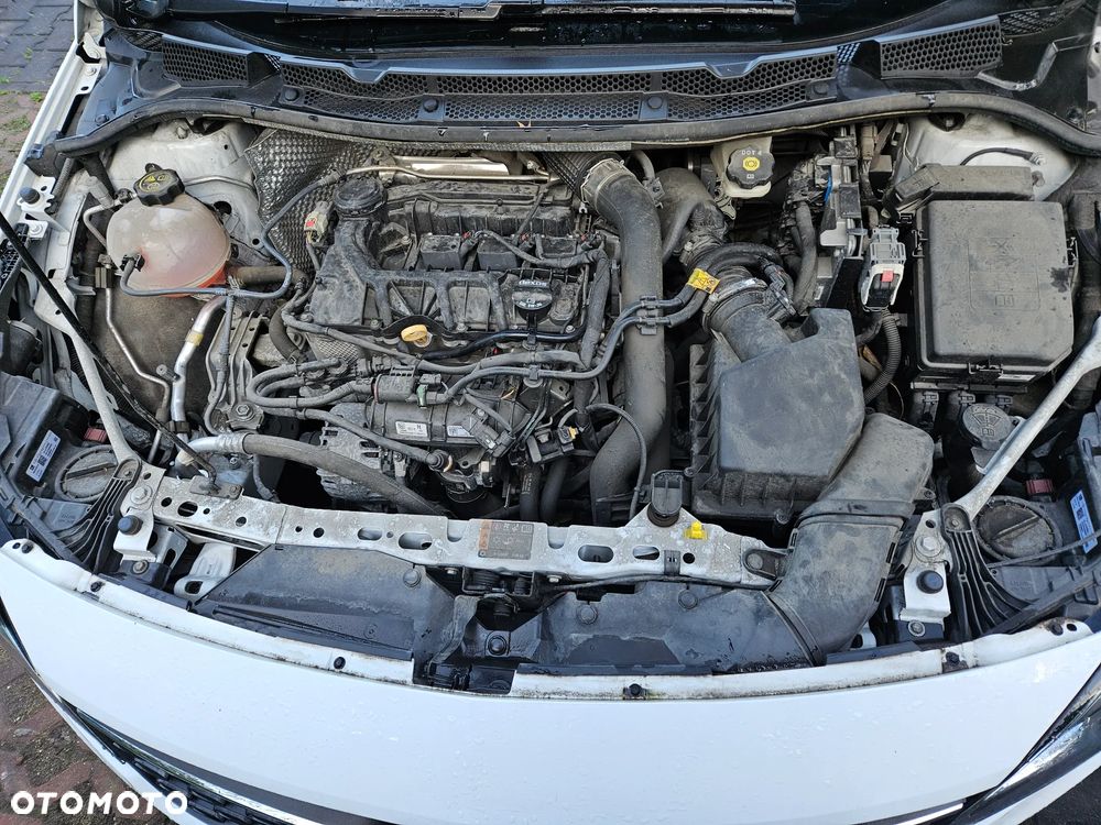 Opel Astra 1.2 T GS Line S&S - 30