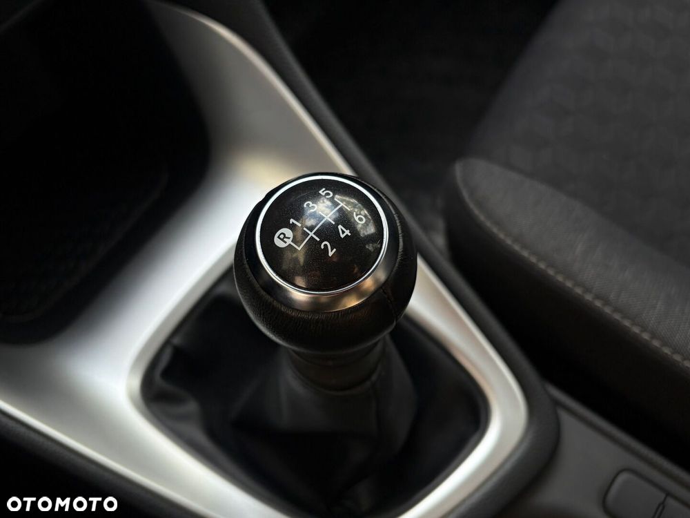 Toyota Yaris - 23