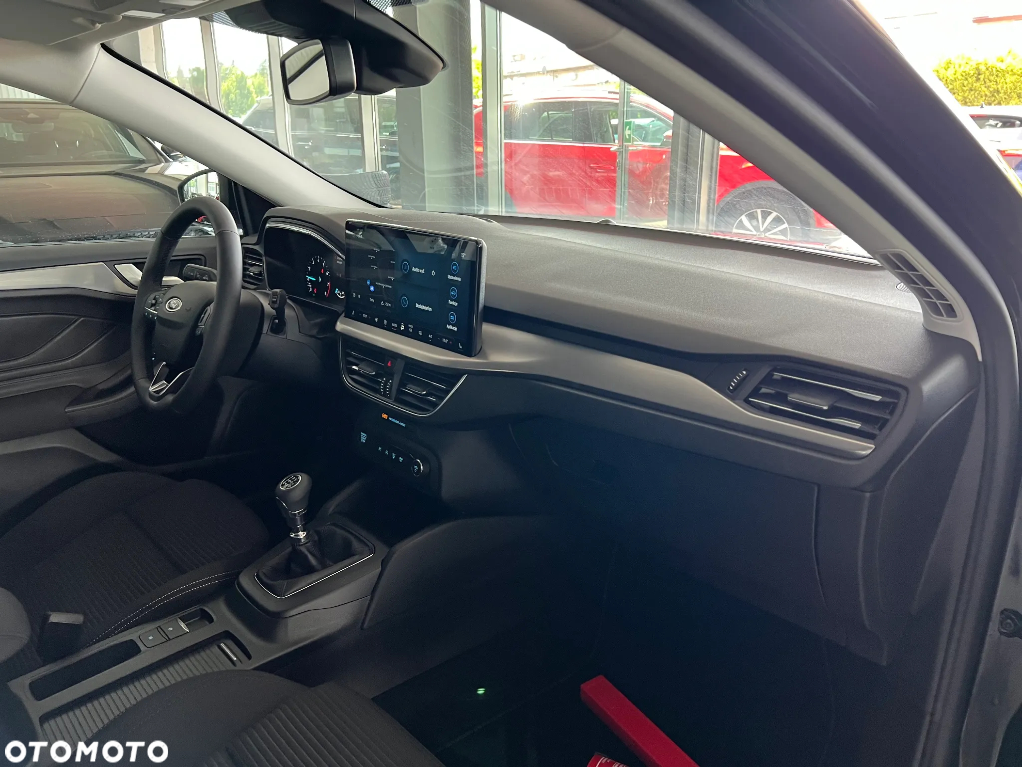 Ford Focus 1.0 EcoBoost Titanium - 36