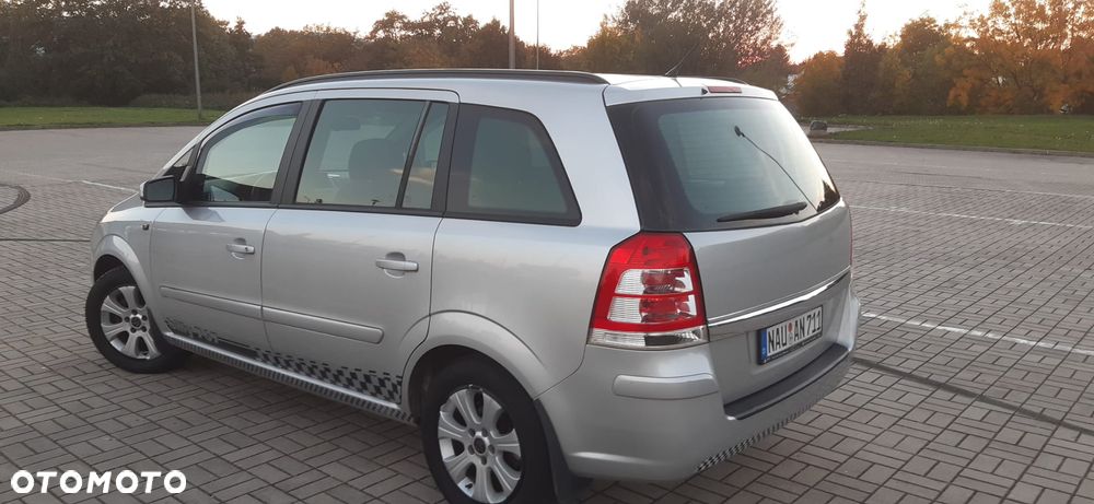 Opel Zafira - 8