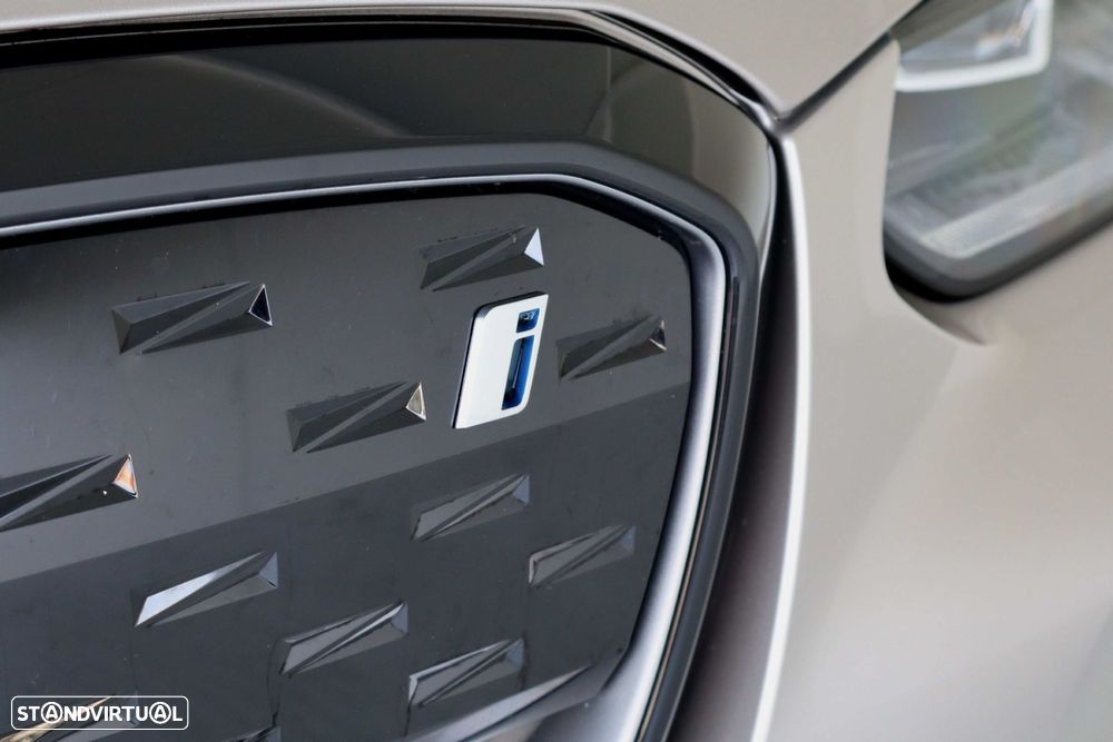 BMW iX3 M Sport Inspiring - 7