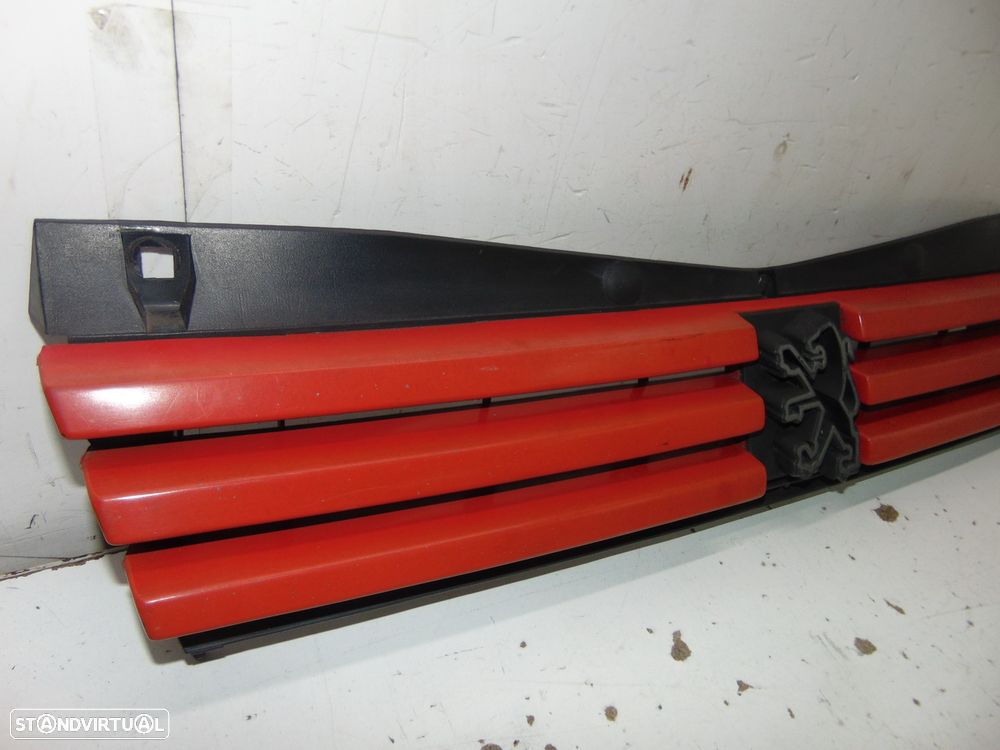 Peugeot 205 grelha - 2