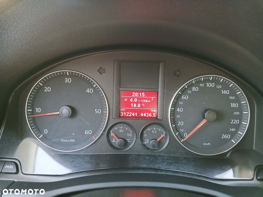 Volkswagen Jetta 1.9 TDI Comfortline - 14